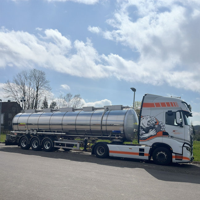 Lebensmittel- und Gefahrguttransporte