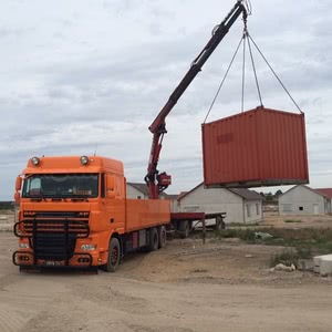 Cody Logistics Lkw mit Ladekran